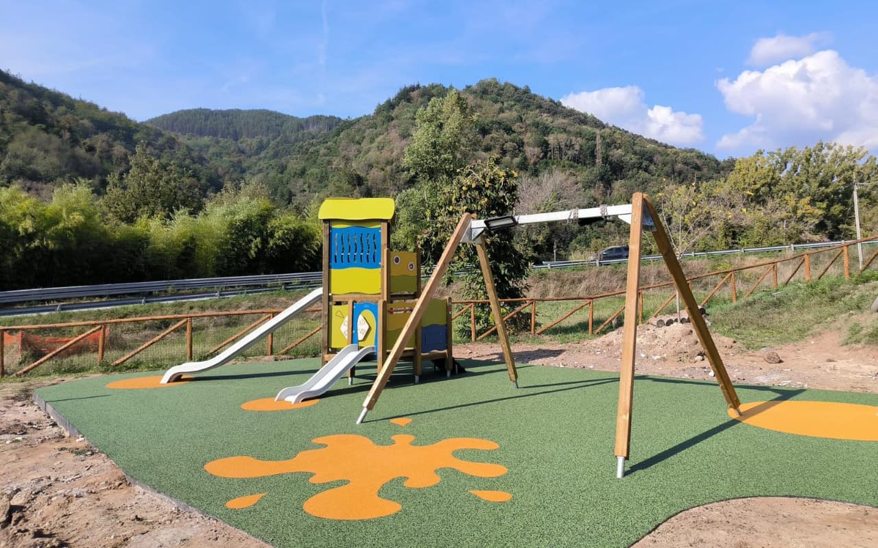 Parco giochi - Casola in Lunigiana - image 23