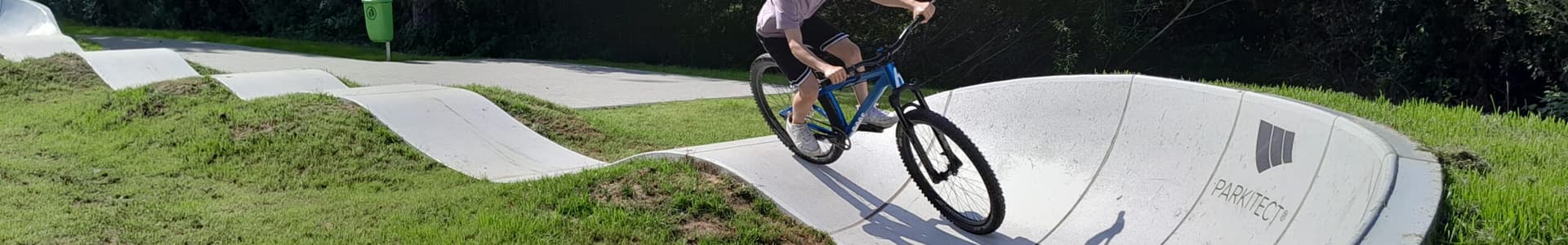 Banner per Pump track in cemento