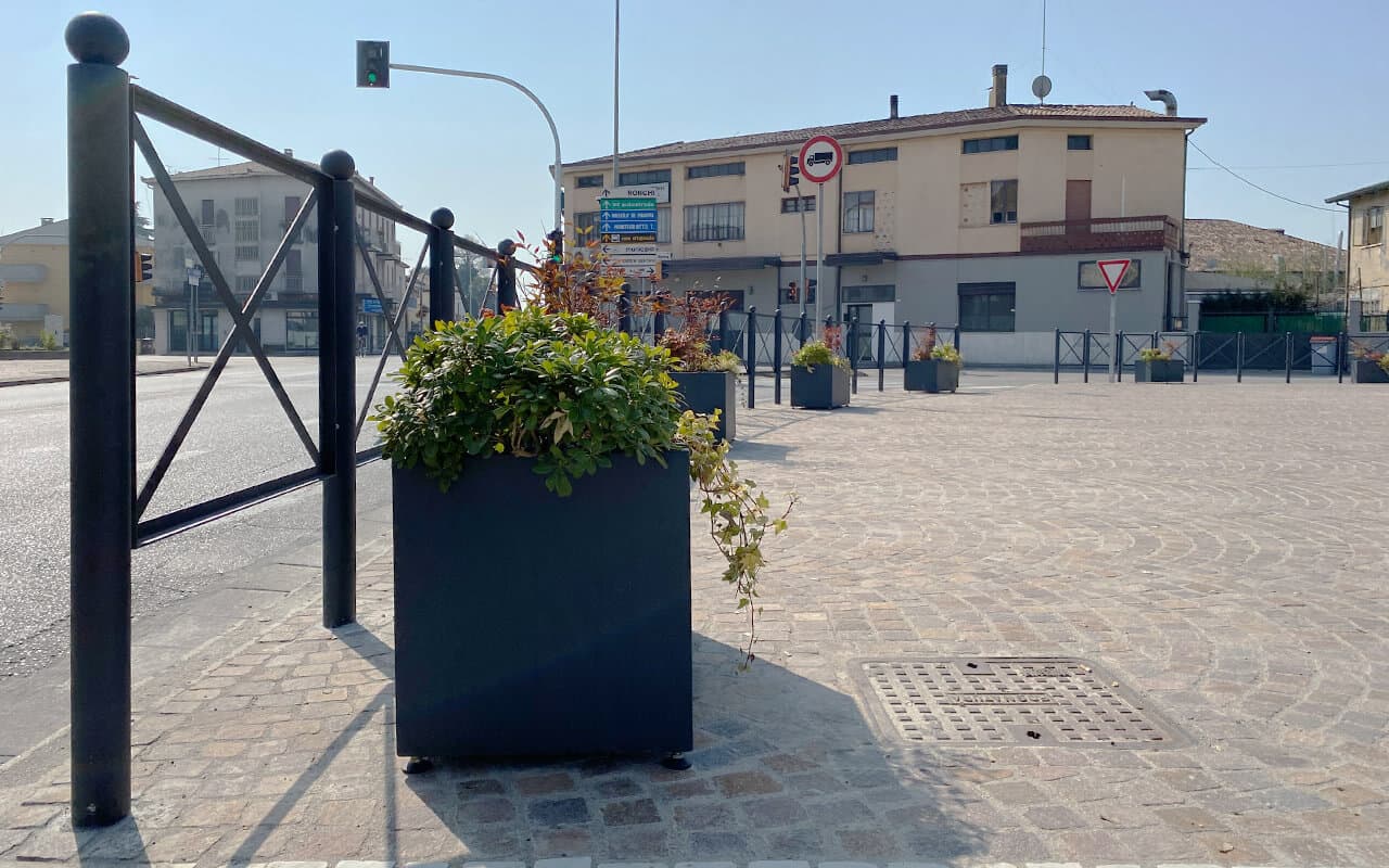 Arredo urbano - Casalserugo - image 11