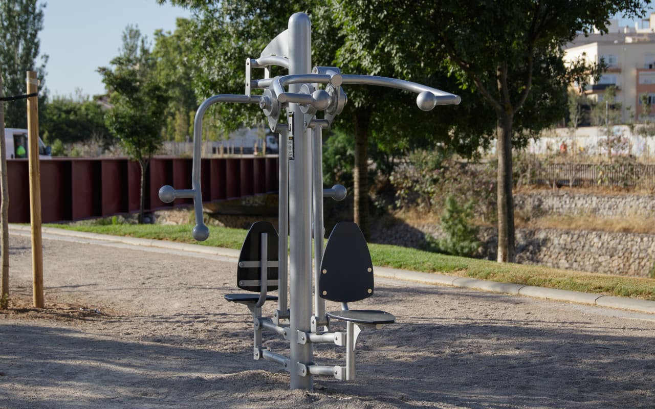 LAT PULL CHEST PRESS - Immagine 14