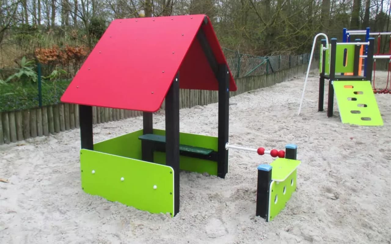 CASETTA CON TERRAZZO - Immagine 8