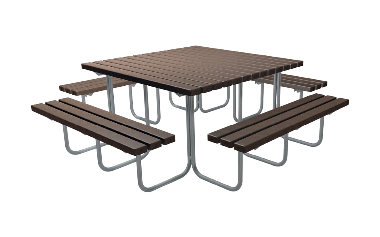 Categoria Arredo urbano in plastica riciclata